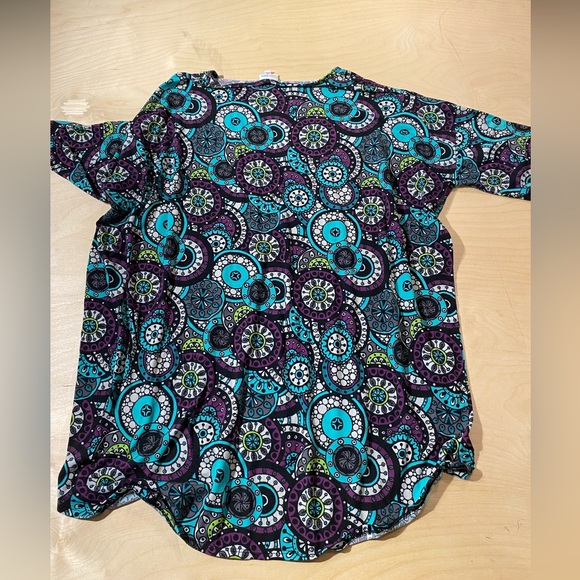 Lularoe Blouse Hi/Lo Hem 2XL (JR) - Picture 11 of 14